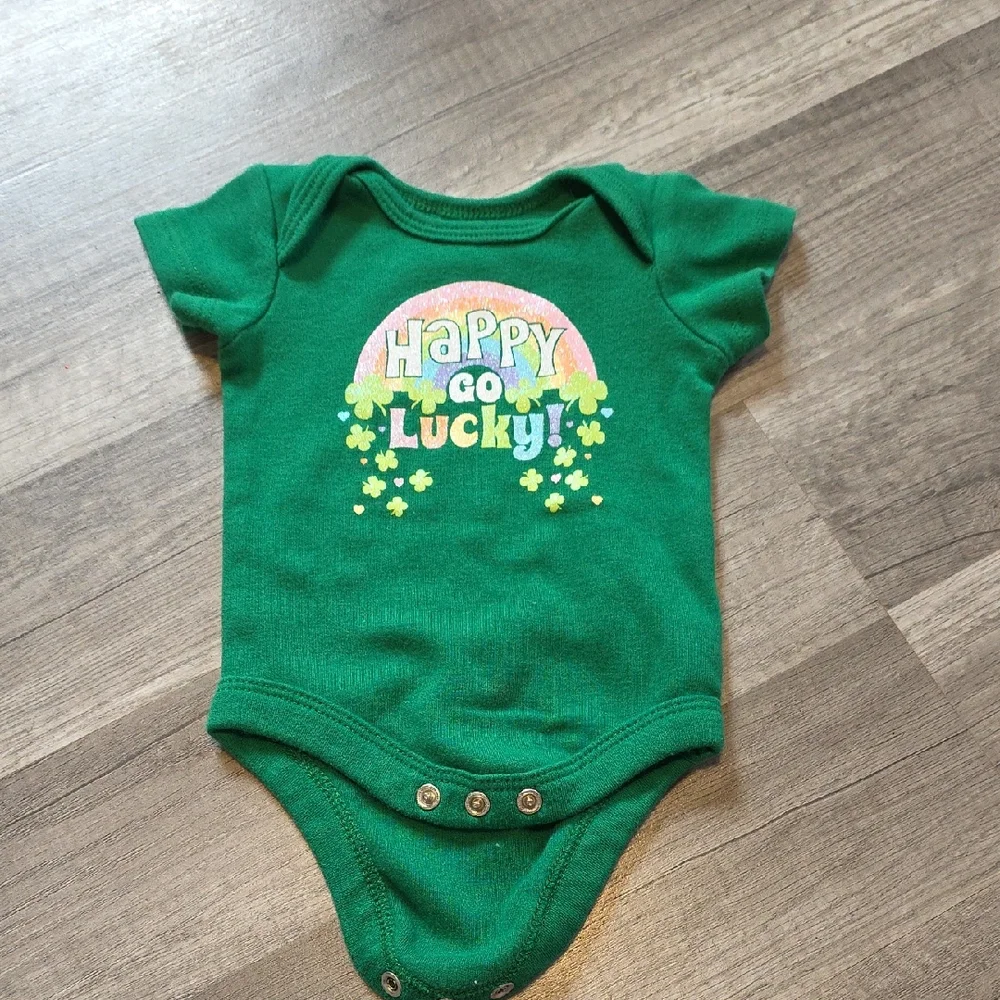 Green 'Happy Go Lucky' Baby‎ Onesie